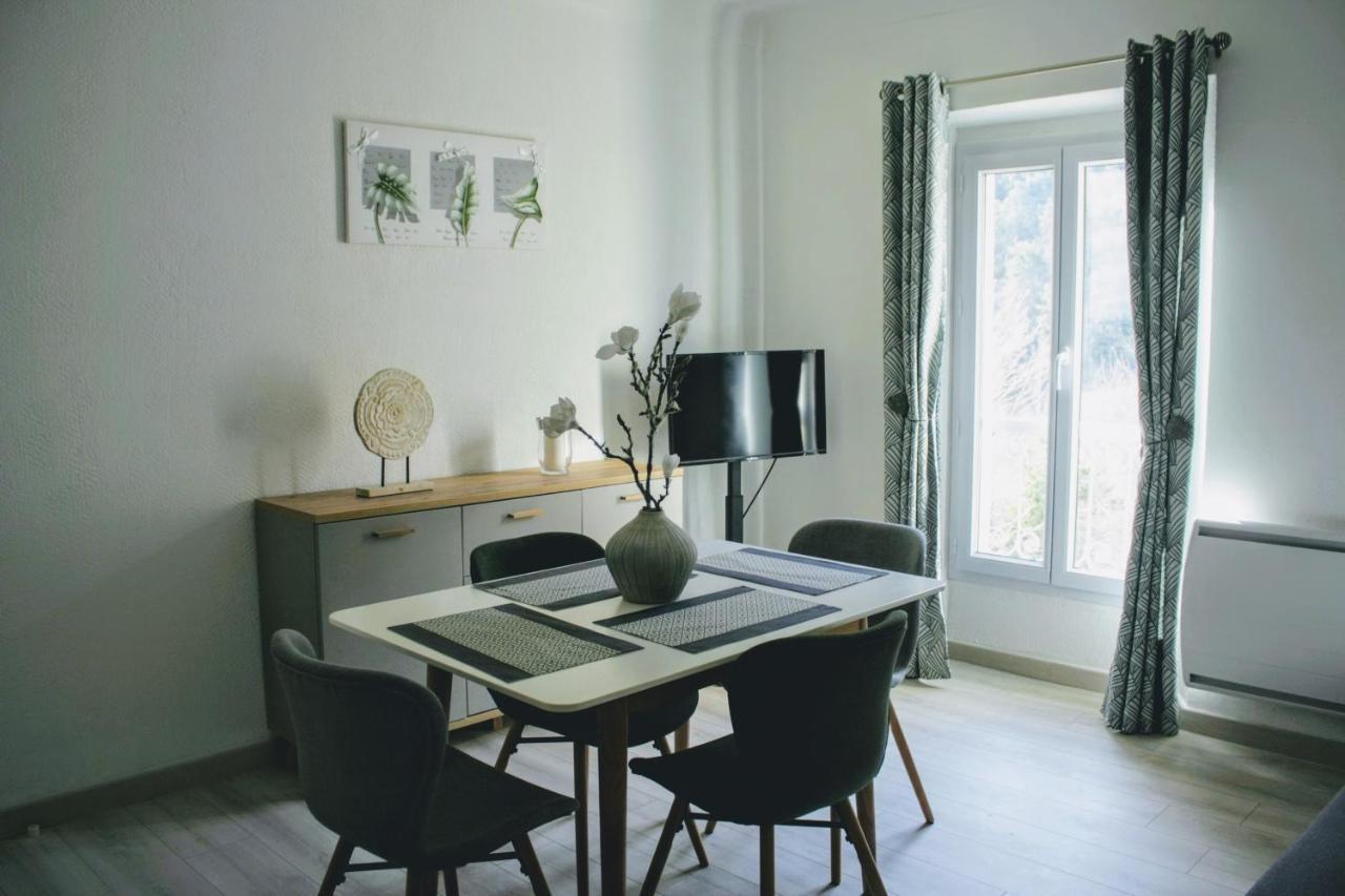 Charmant Appartement Au Coeur Des Gres D Annot Eksteriør billede